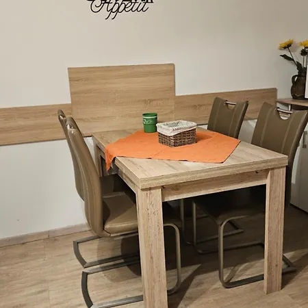 Irmgard Und Gerlinde Apartment