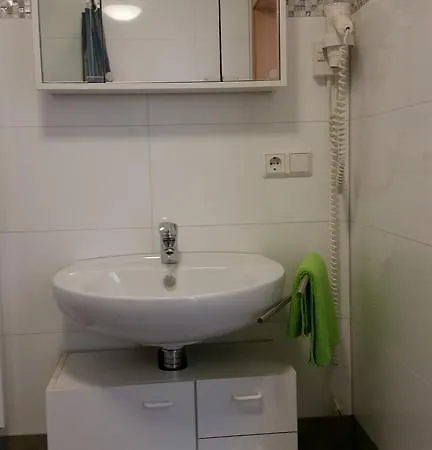 Irmgard Und Gerlinde * 왈드브룬